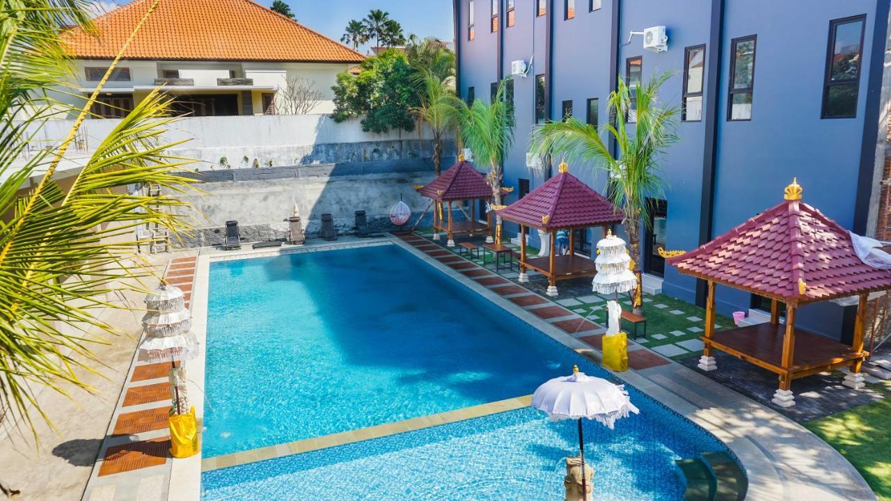Giri Palma Hotel Malang Exterior foto