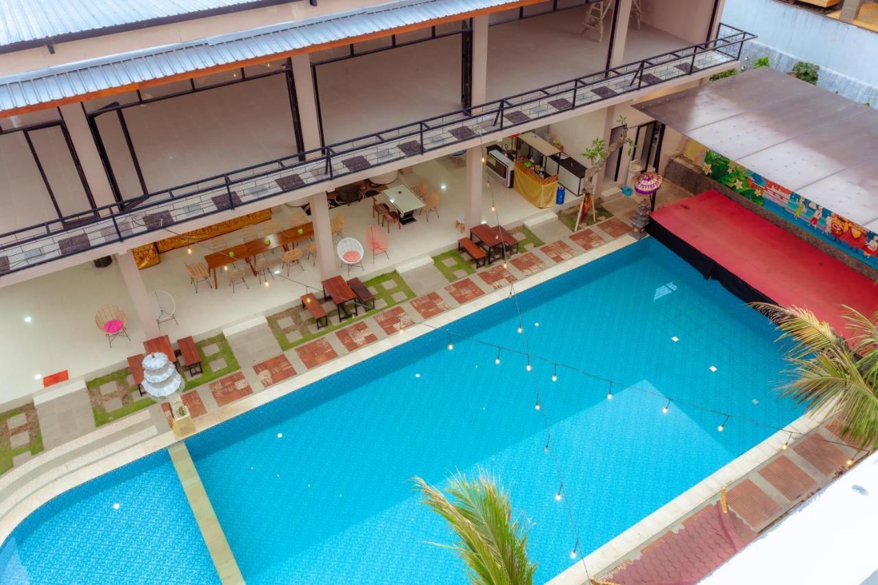 Giri Palma Hotel Malang Exterior foto